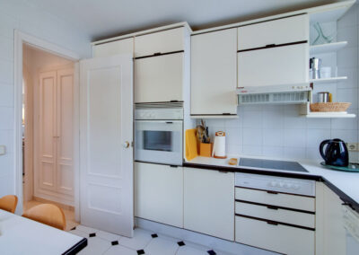 The kitchen at Apartamento De Lujo En Marbella, Nueva Andalucía