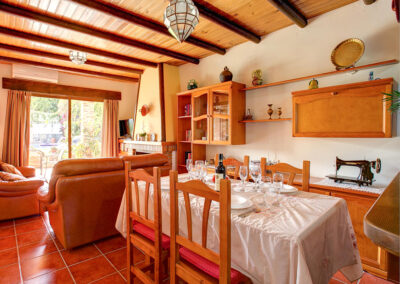 The dining area at Casa Buganvilla, Órgiva