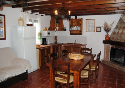 The open plan living, dining area & kitchen at Casa de la Monja, Villanueva de la Concepción
