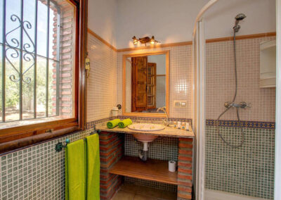 The bathroom at Casa El Valle, Órgiva