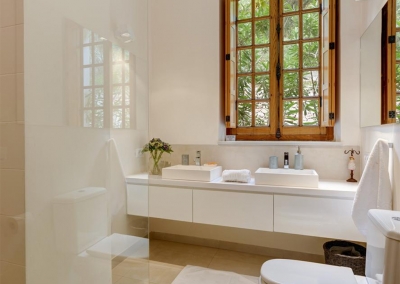 Bedroom #1 & #2 en-suite at Casa Feliz, Frigiliana
