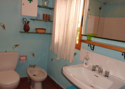 The bathroom at Casa La Palmera, Arroyo Coche