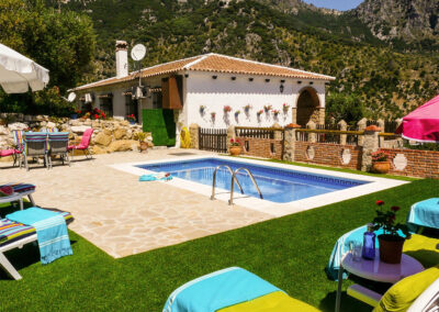 The swimming pool at Casa Montaña, Gaidovar