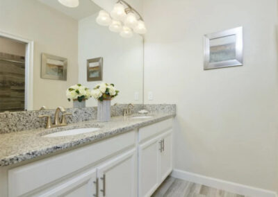 Bedroom #2 en-suite at Championsgate 84, Davenport