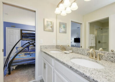 Bedroom #5 & #6 Jack 'n Jill bathroom at Championsgate 84, Davenport