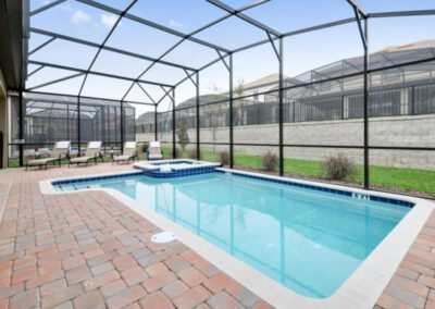 The swimming pool at Championsgate 84, Davenport