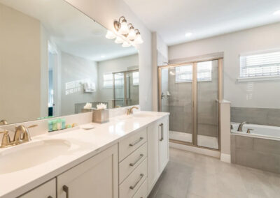 Bedroom #1 en-suite at Encore Resort 443, Kissimmee