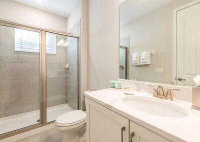 Bedroom #2 en-suite at Encore Resort 443, Kissimmee