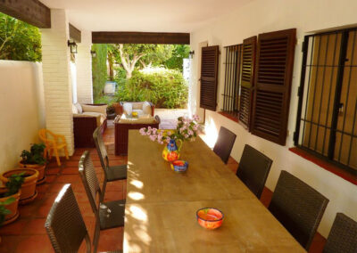 The outdoor dining area of villa #1 at La Abadesa, Nueva Andalucía