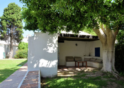 A shady & secluded sitting area at La Abadesa, Nueva Andalucía