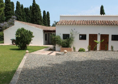 La Abadesa, Nueva Andalucía is a complex of three luxury villas with eight ensuite bedrooms for 15 guests. The well-appointed villas surround a heated pool & terraces. Walk to local restaurants, bars & shops in San Pedro. The nearest beach is one kilometre away.