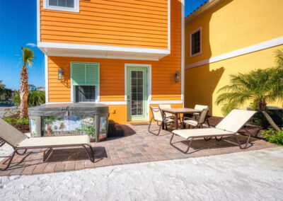 The hot tub, lanai & alfresco dining area at Margaritaville 3, Kissimmee, Orlando