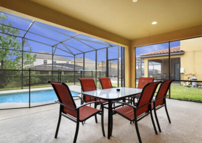 The covered lanaI & alfresco dining area at Providence Resort 61, Davenport, Orlando