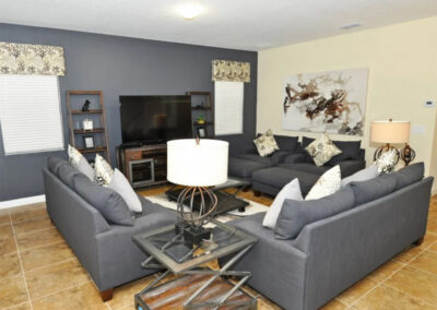 The living area at Providence Resort 9, Davenport