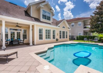 The patio & swimming pool at Reunion Resort 140, Reunion, Orlando, Florida