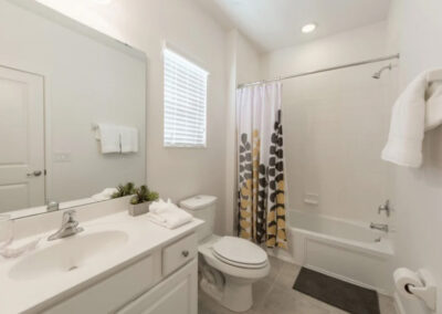 Bedroom #4 en-suite at Sonoma Resort 2, Kissimmee