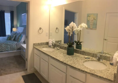 Bedroom #1 en-suite at Sonoma Resort 4, Kissimmee, Orlando