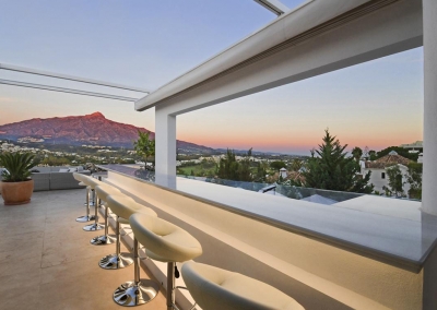 The rooftop bar at Villa Calderon, Nueva Andalucía