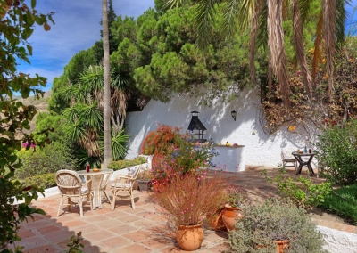 The barbecue area & patio at Villa Casanova, Nerja