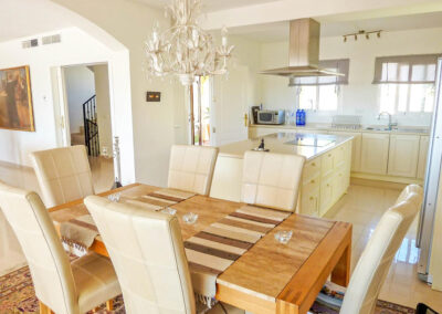The kitchen & dining area at Villa Eneldo, Fuengirola