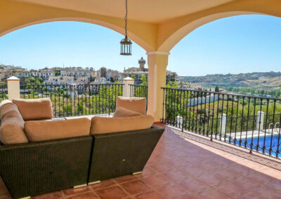 The outdoor sitting area at Villa Eneldo, Fuengirola