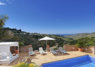 The swimming pool at Villa Loli, Frigiliana