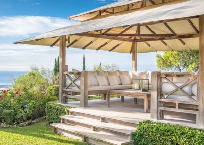 The shady gazebo at Villa Mirador, Benahavís