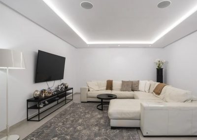 The second living area at Villa Tucan, Nueva Andalucía