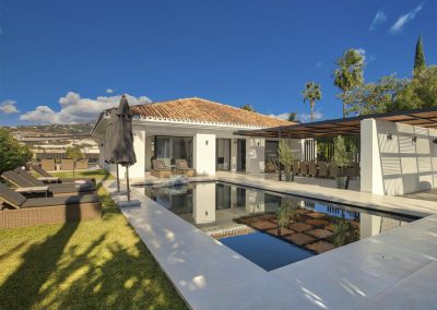The ground floor patio & swimming pool at Villa Tucan, Nueva Andalucía