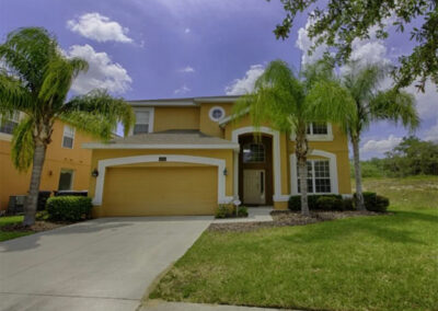 Watersong Resort 32, Davenport is a luxury five bedroom, 4½ bathroom villa with private pool & spa backing onto green space in an upscale resort. Spacious open living room, kitchen with breakfast area, games room & media loft. Golf ten minutes; Disney 25 minutes.