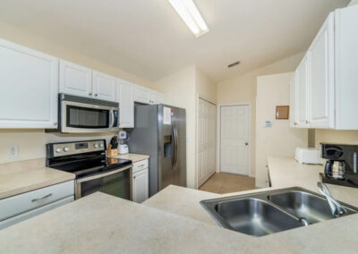The kitchen at Watersong Resort 81, Davenport