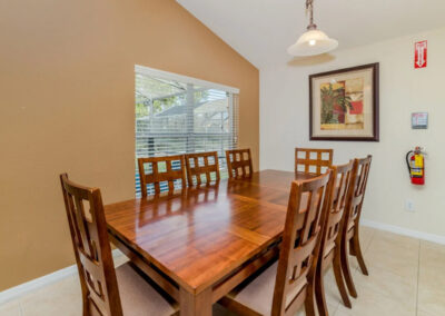 The dining area at Watersong Resort 81, Davenport