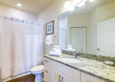 Bedroom #4 en-suite at West Lucaya Village 17, Kissimmee
